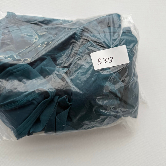 Women's DKNY Teal Ruffle One Piece Swimsuit S - Picture 9 of 9